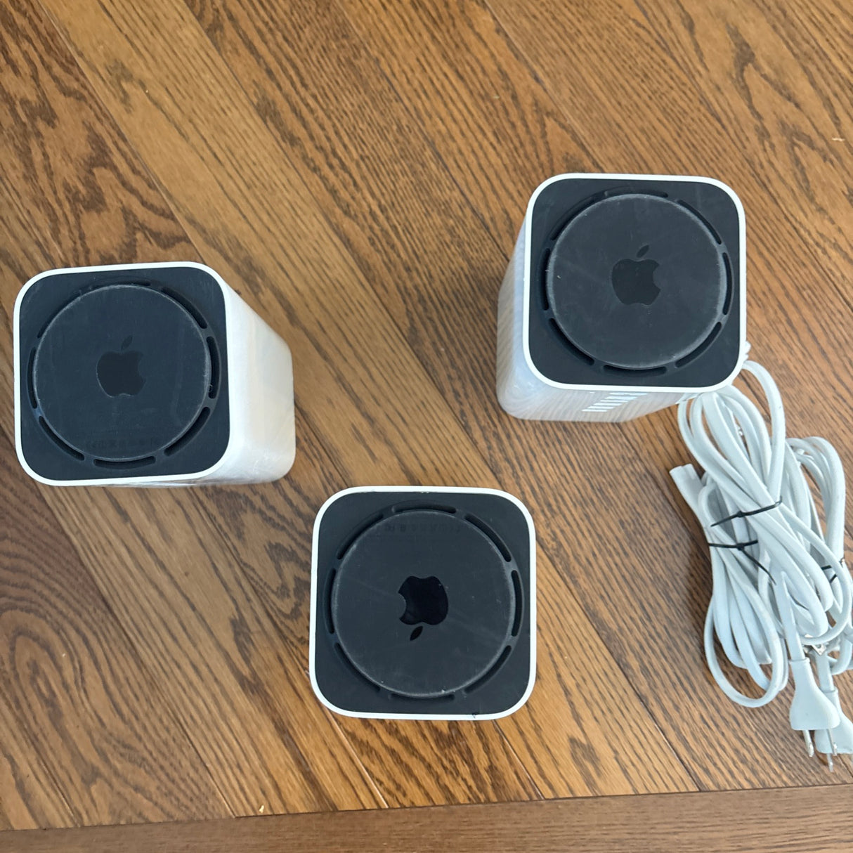 Lot Of 3 Apple AirPort Extreme 6th gen A1521 EMC 2703 WiFi Router 802.11ac for Macbooks and iMacs